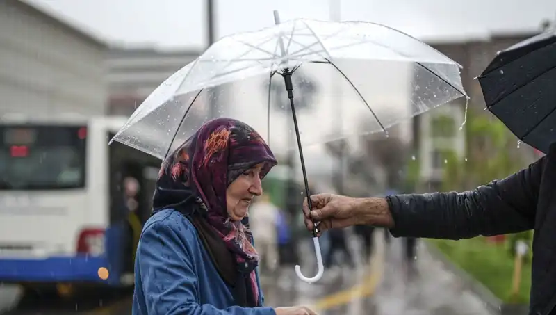 Yurt Genelinde Gök Gürültülü Sağanak Yağış Uyarısı: Bugün Hava Durumu Ne Olacak?