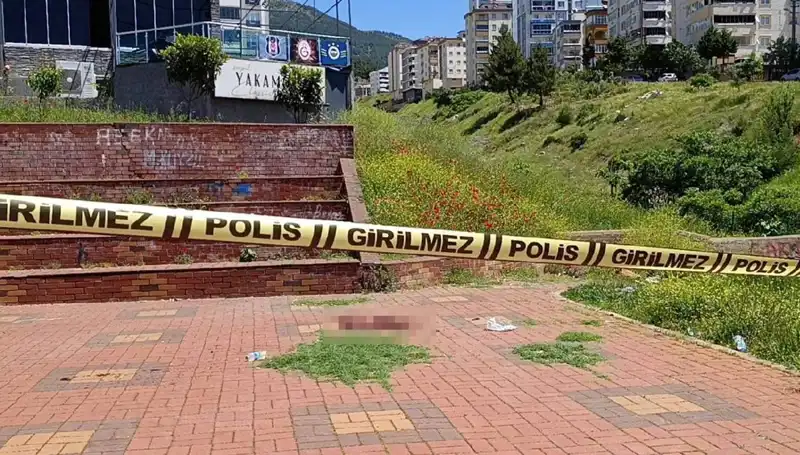 Kahramanmaraş'ta Bıçaklı Kavga: Acil Durum ve Yaralı Hastaneye Kaldırıldı