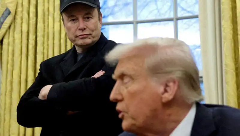 Elon Musk, Trump’ın Kabinesinden Şok Ayrılışını Duyurdu!