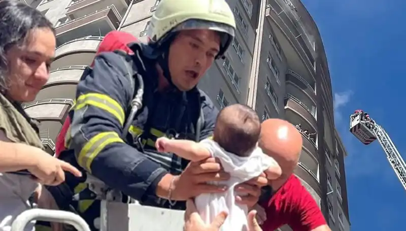 Kayseri’de 14 Katlı Binada Yangın: Gökyüzünü Kırmızıya Boyayan Alevler