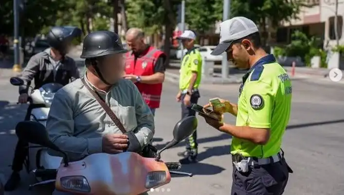 Isparta'da Artan Trafik Denetimleri, Sürücülerin Dikkatini Çekiyor