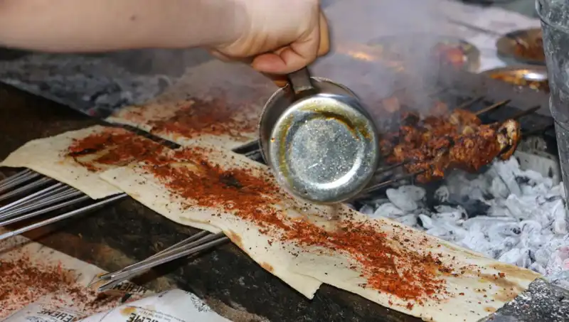 9 Günlük Bayram Tatilinde 50 Ton Tescilli Ciğer Kebabı Tüketildi: Lezzetin Mükafatı