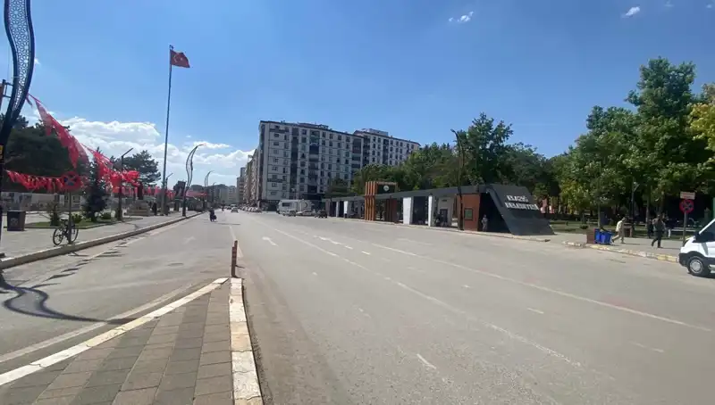 Elazığ Sokaklarında Covid-19 Etkisi: Boş Kalan Şehir Manzaraları
