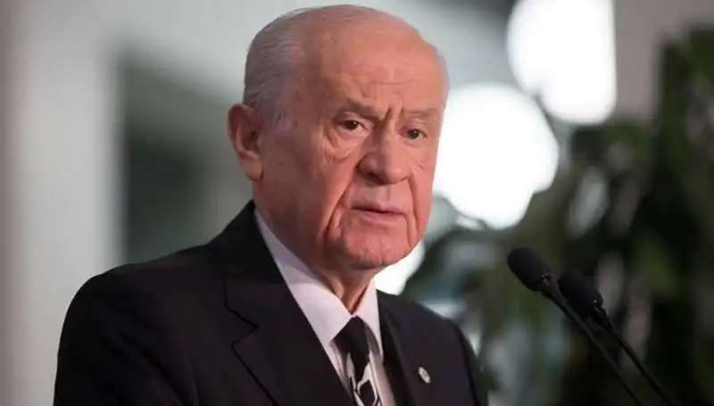 Bahçeli, Kurban Vekaletini Kızılay’a Vererek İyilikte Örnek Oldu