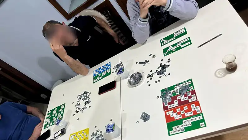 TikTok Canlı Yayınında Şok Baskın: 22 Kişi Suçüstü!