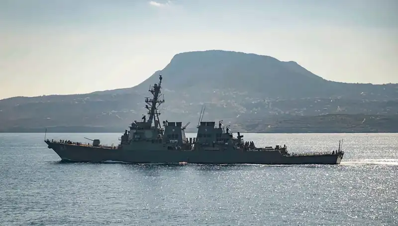 ABD Yunanistan'da Donanma Üssünü Kaleye Çeviriyor: Yeni Stratejik Hamle