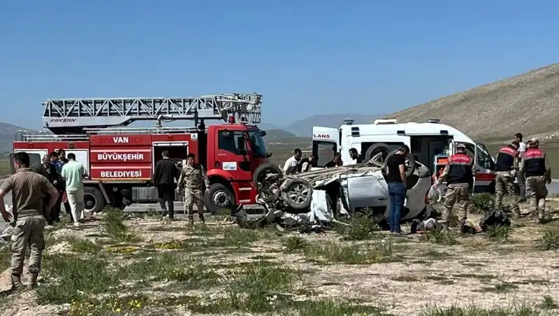 Van’da Feci Kaza: 4 Kişi Hayatını Kaybetti, 2 Kişi Yaralandı