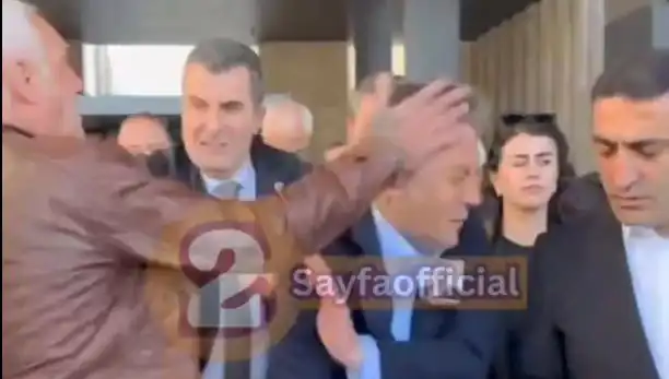 Özgür Özel, AKM Çıkışında Gizemli Bir Saldırı ile Karşılaştı!