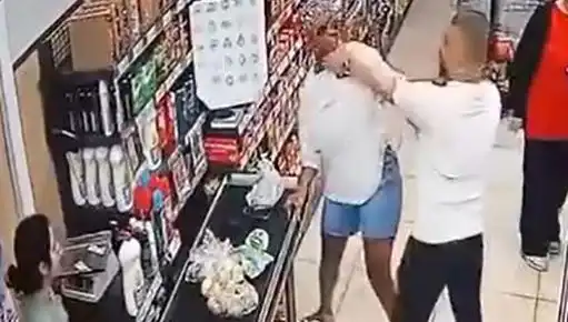 Markette Kasa Sırasında Duygu Dolu Anlar: Kadına Çocuk Önünde Saldırı!
