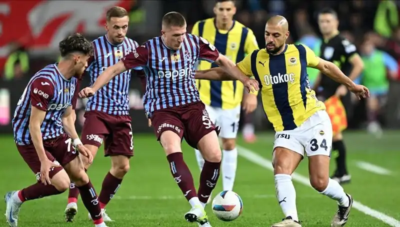 Fenerbahçe ve Trabzonspor'un Kadıköy'deki Süper Lig Derbisi: Kazanan Kim Olacak?