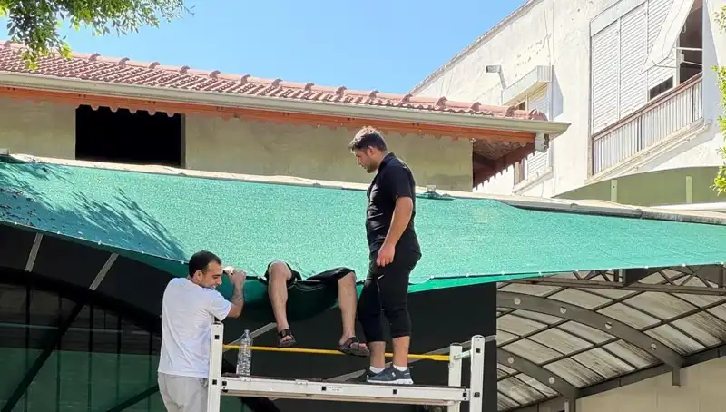 Dengesini Kaybeden Genç Balkondan Düştü: Hayatını Kaybetti