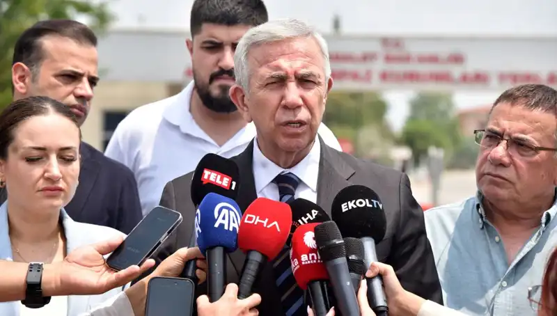 Mansur Yavaş, Muhittin Böcek'i Ziyaret Etti: İş Birliği ve Gelecek Vizyonu