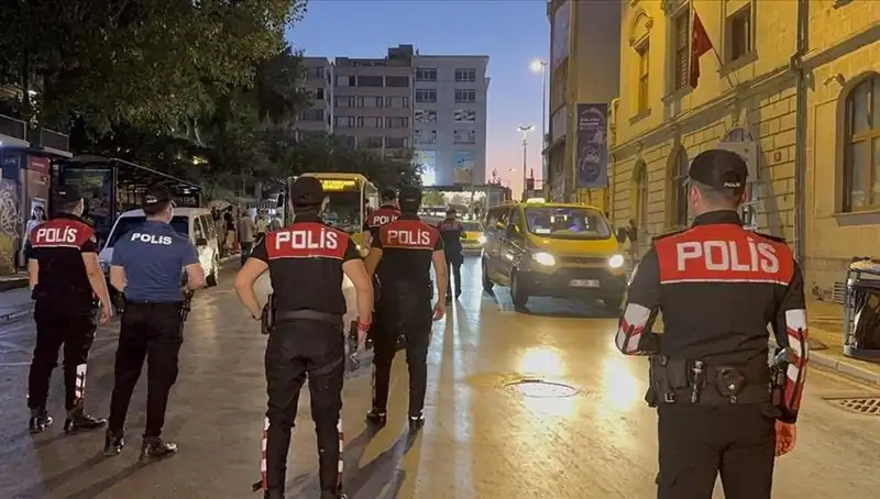 Megakentte Asayiş Operasyonu: Yüzlerce Gözaltı ve Çarpıcı Gelişmeler