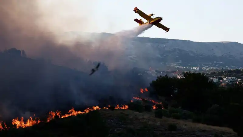 Sakız Adası'ndaki Orman Yangını: Son Durum ve Alınan Önlemler