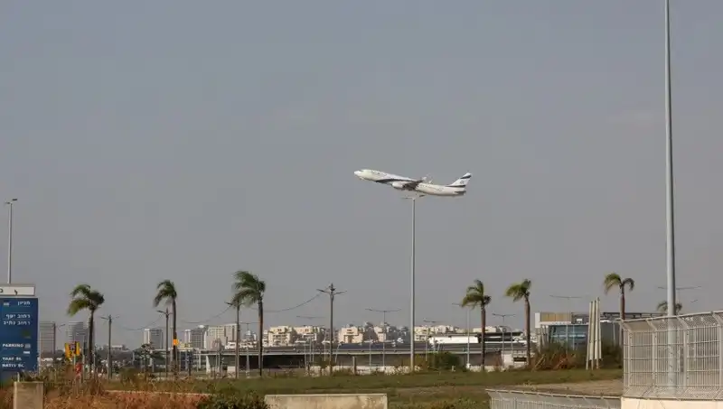 Husiler’den İsrail’in Ben Gurion Havalimanı’na Yapılan Füze Saldırısı: Kriz Tırmanıyor