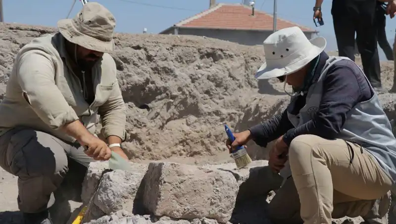 İç Anadolu'dan Tarihe Işık Tutan Yeni Mozaikler Keşfedildi