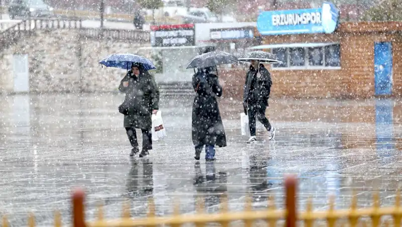 Mayıs Ortasında Beklenmedik Kar Sürprizi Türkiye'yi Şaşırttı