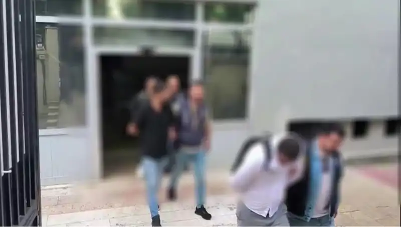 Sahte Yatırım İlanlarıyla Milyonlarca Liralık Vurgun: 6 Kişi Gözaltında