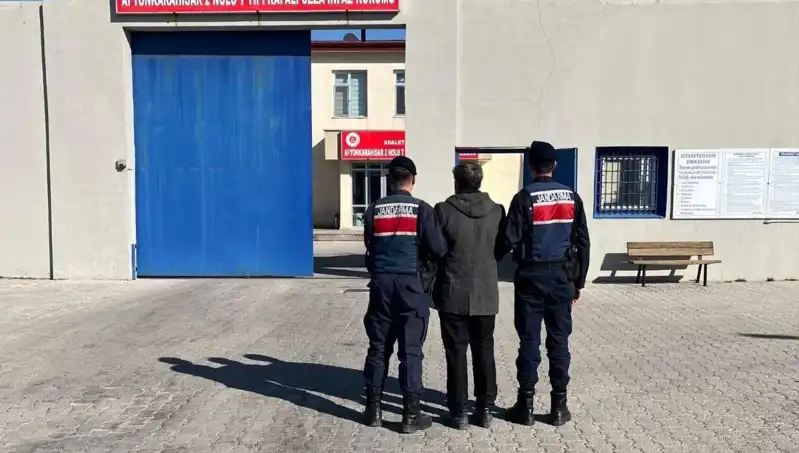10 Yıl Hapis Cezası ile Aranan Şahıs Operasyonla Yakalandı