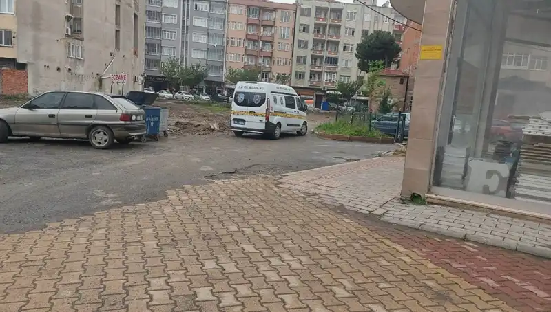 4. Kattan Düşen Kadının Hayatı Tehlikede, Olayın Detayları Şaşkınlık Yarattı