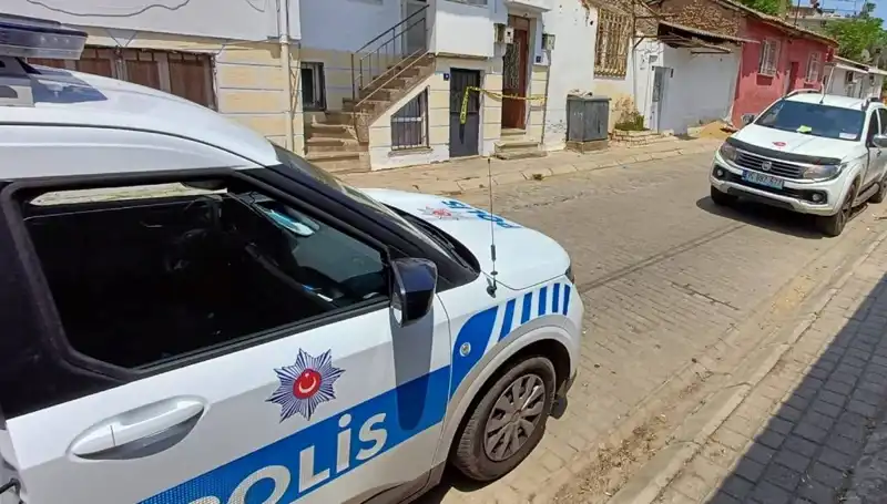 Evden gelen kötü kokular, komşuları alarma geçirdi: Üç gün sonra acı gerçek ortaya çıktı