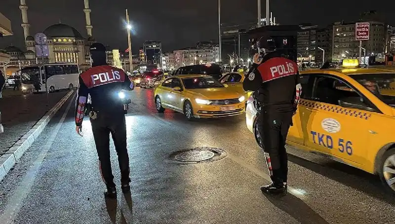 İstanbul'da Huzur Operasyonu: 873 Gözaltı ile Şehir Güvenliği Geri Kazanılıyor