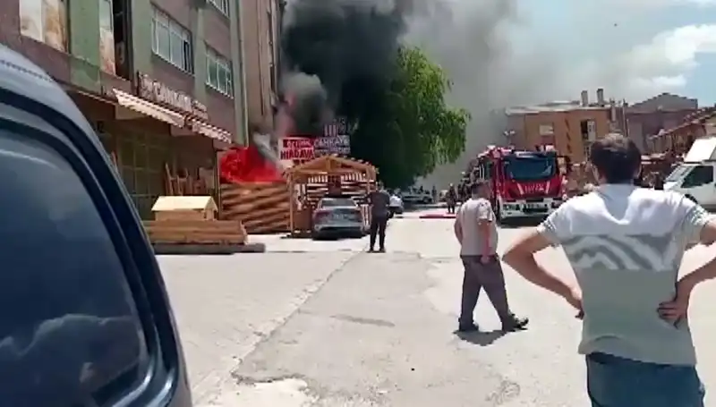 Ankara'da İş Yerleri Alev Alev: Yangının Sebepleri ve Etkileri Neler?